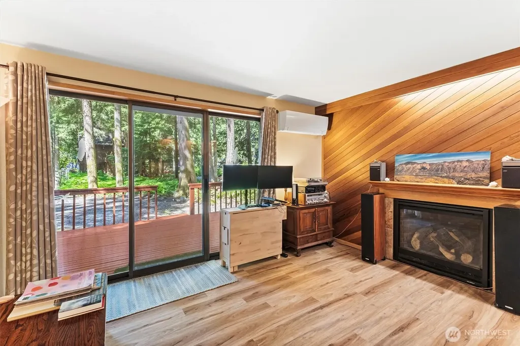 7082 Rainier Way Glacier WA 98244