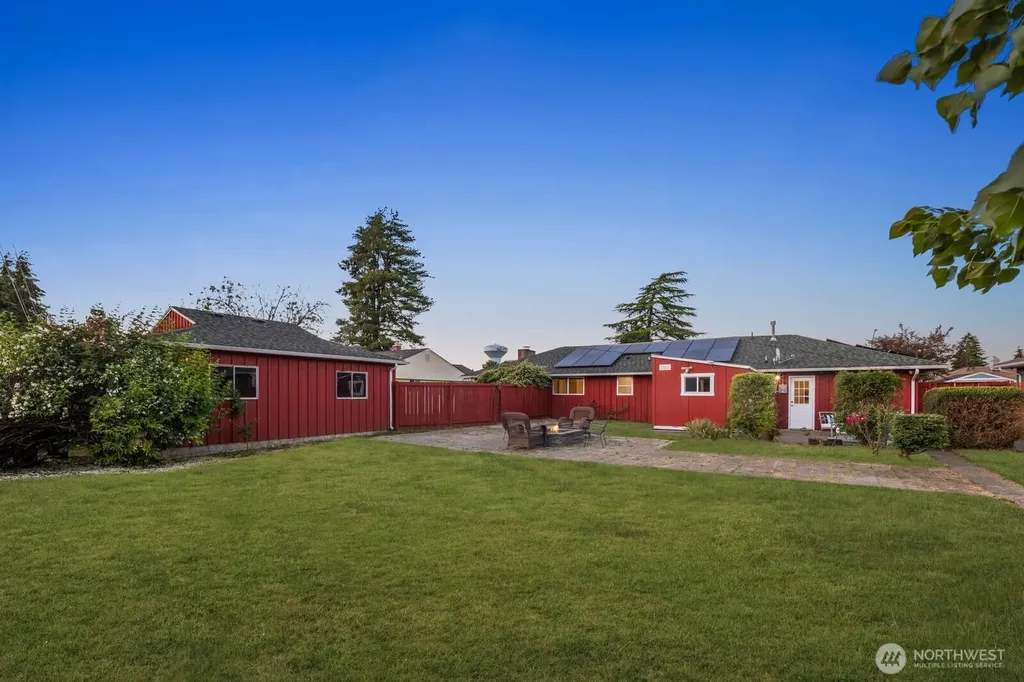 10702 Douglas Drive SW Lakewood WA 98499