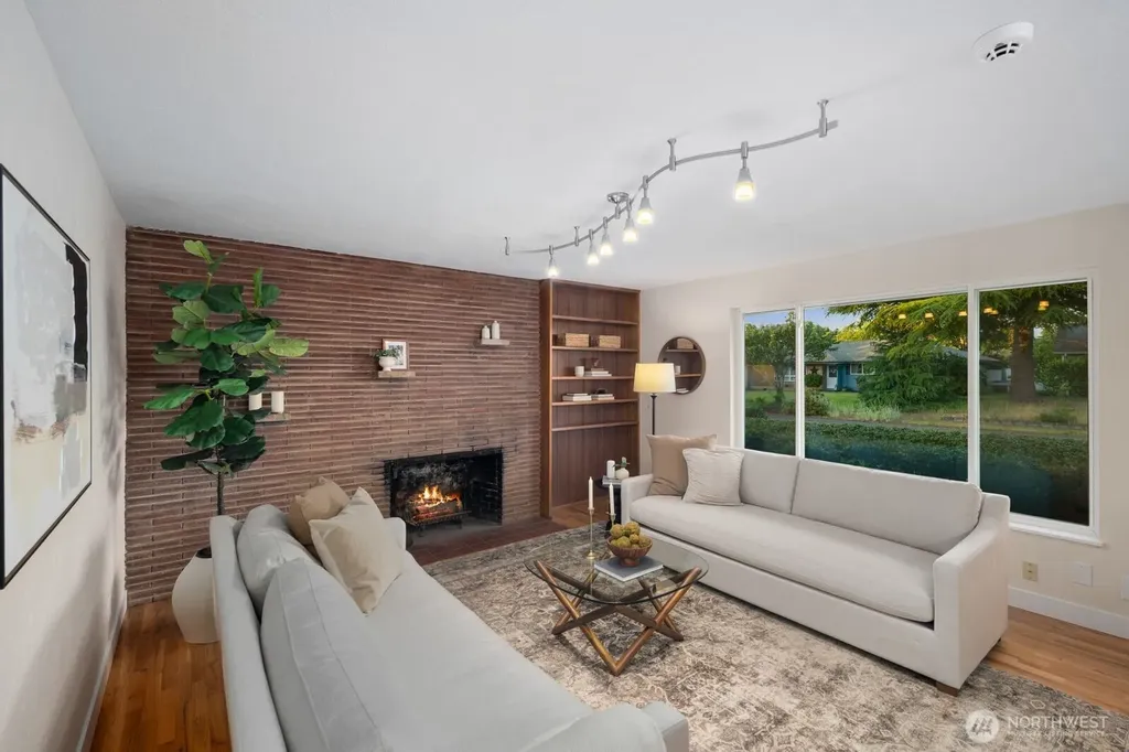 10702 Douglas Drive SW Lakewood WA 98499