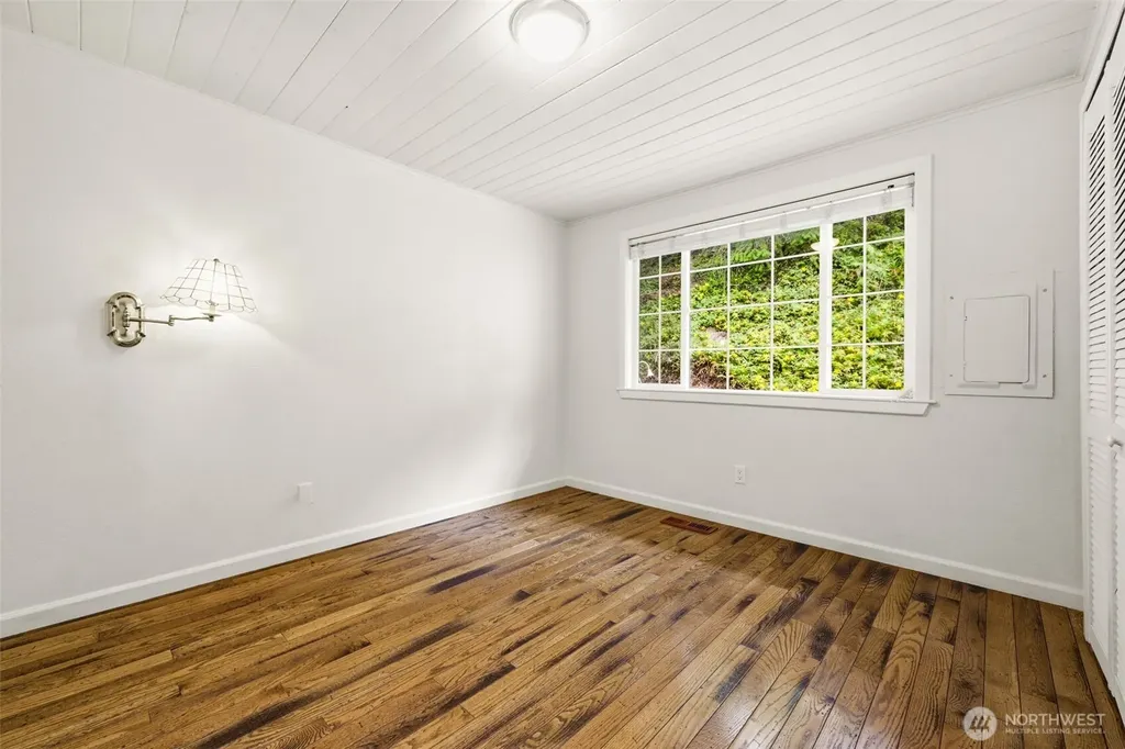 1510 Valley Drive NW Gig Harbor WA 98332