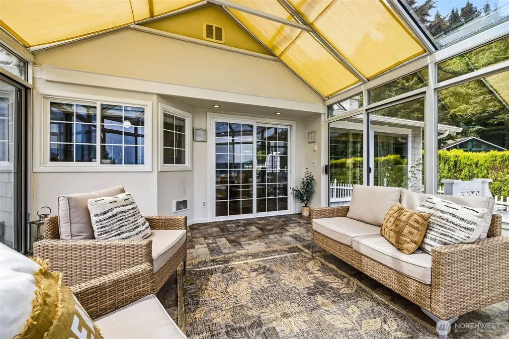1510 Valley Drive NW Gig Harbor WA 98332