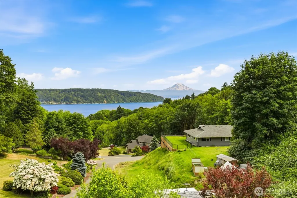 1510 Valley Drive NW Gig Harbor WA 98332