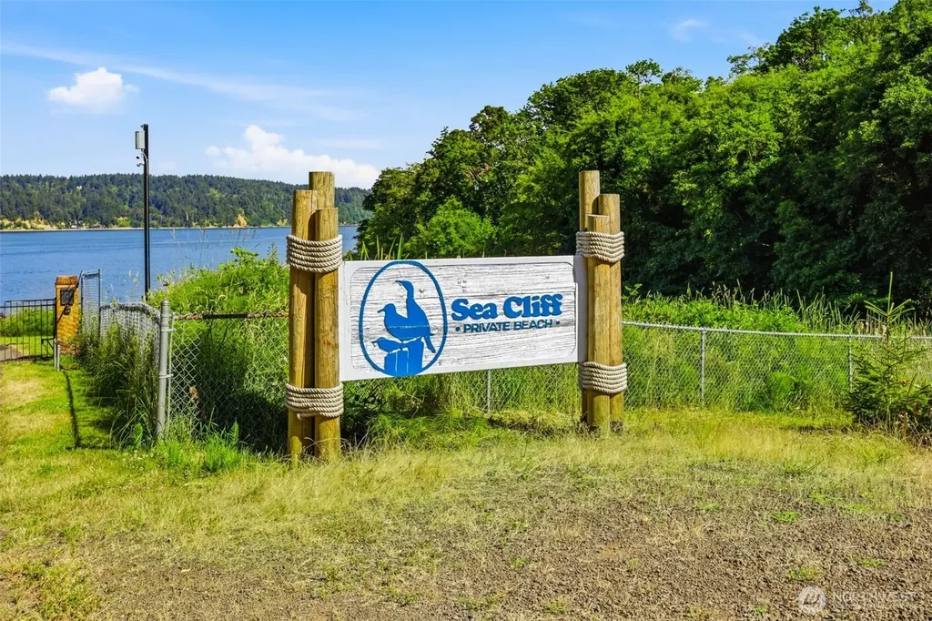 1510 Valley Drive NW Gig Harbor WA 98332