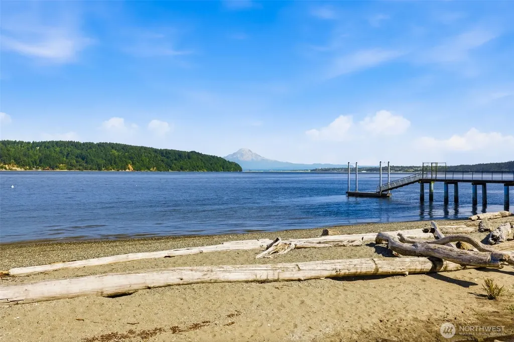 1510 Valley Drive NW Gig Harbor WA 98332