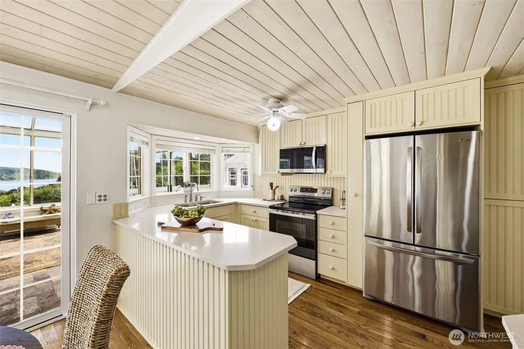 1510 Valley Drive NW Gig Harbor WA 98332