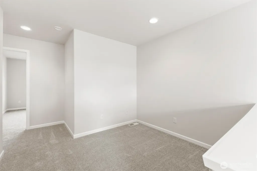 1149 Aaron Drive Lynden WA 98264