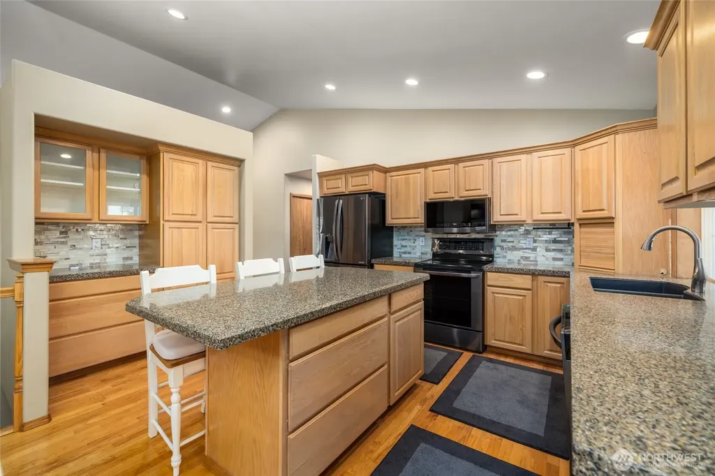 22736 Buchanan Street Mount Vernon WA 98273