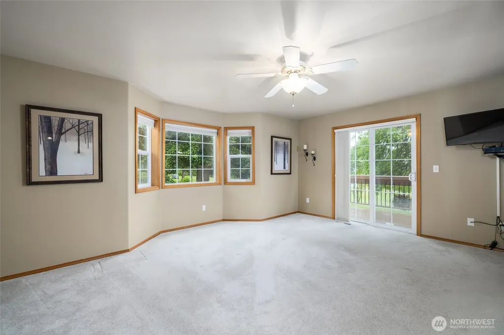 22736 Buchanan Street Mount Vernon WA 98273