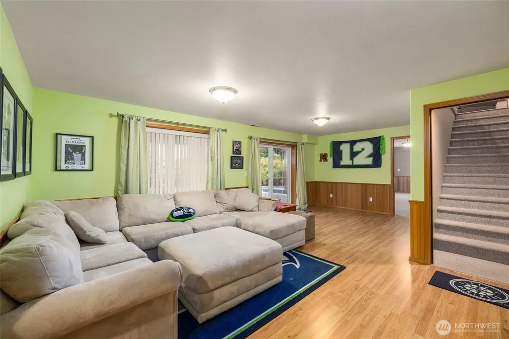 22736 Buchanan Street Mount Vernon WA 98273