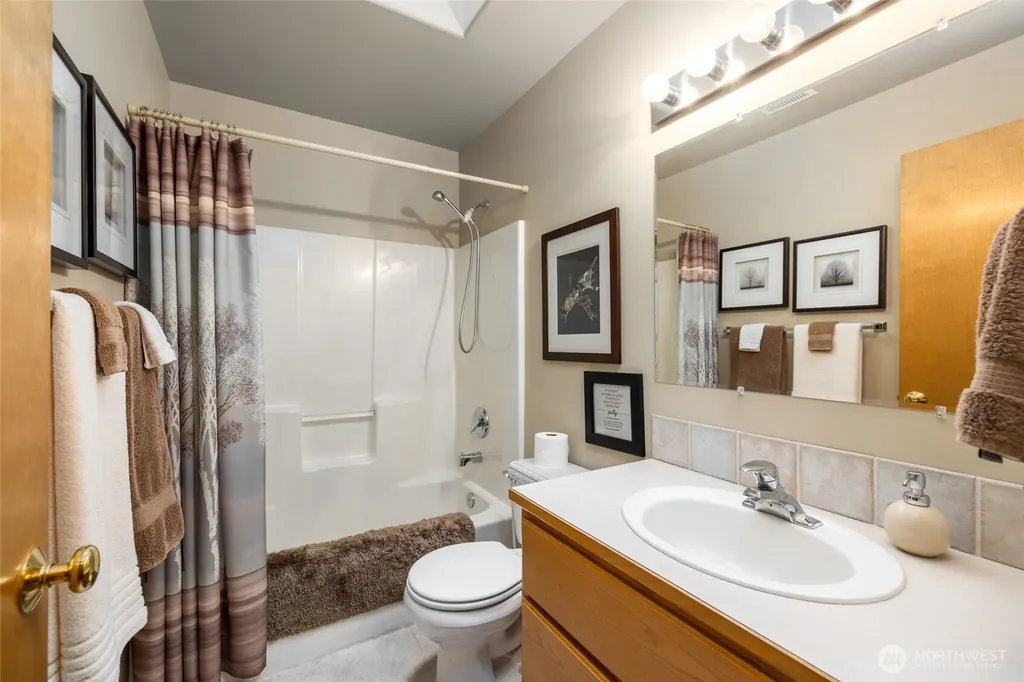 22736 Buchanan Street Mount Vernon WA 98273