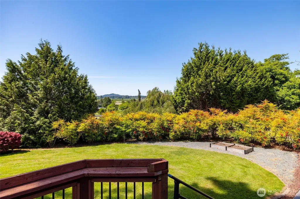 22736 Buchanan Street Mount Vernon WA 98273