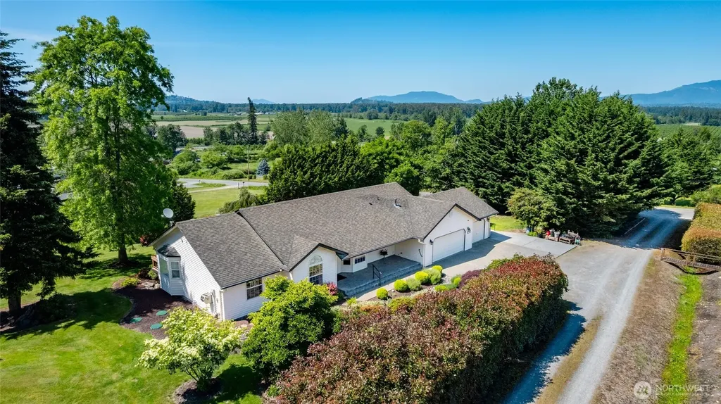 22736 Buchanan Street Mount Vernon WA 98273