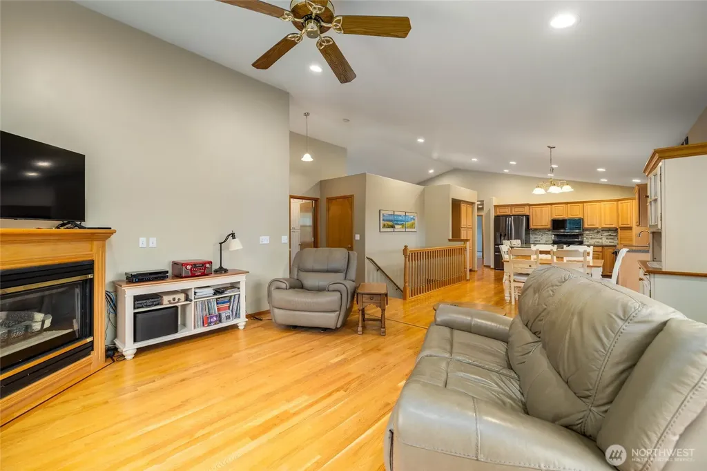 22736 Buchanan Street Mount Vernon WA 98273