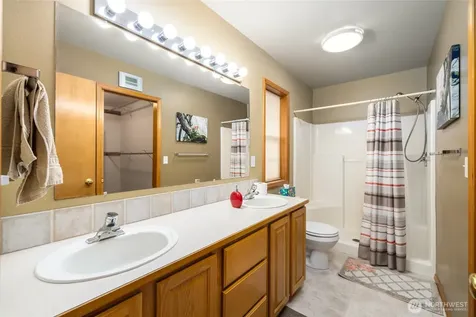 22736 Buchanan Street Mount Vernon WA 98273