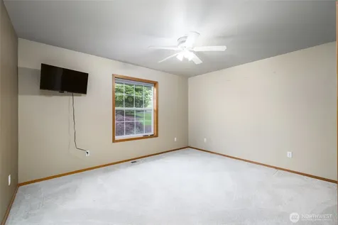 22736 Buchanan Street Mount Vernon WA 98273