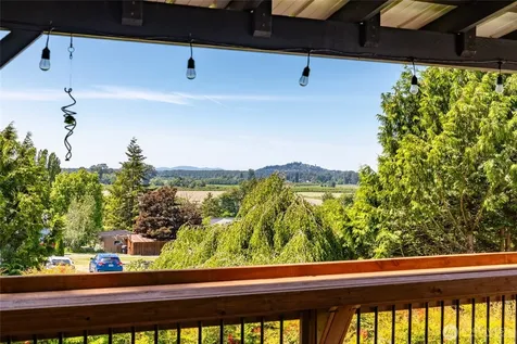 22736 Buchanan Street Mount Vernon WA 98273