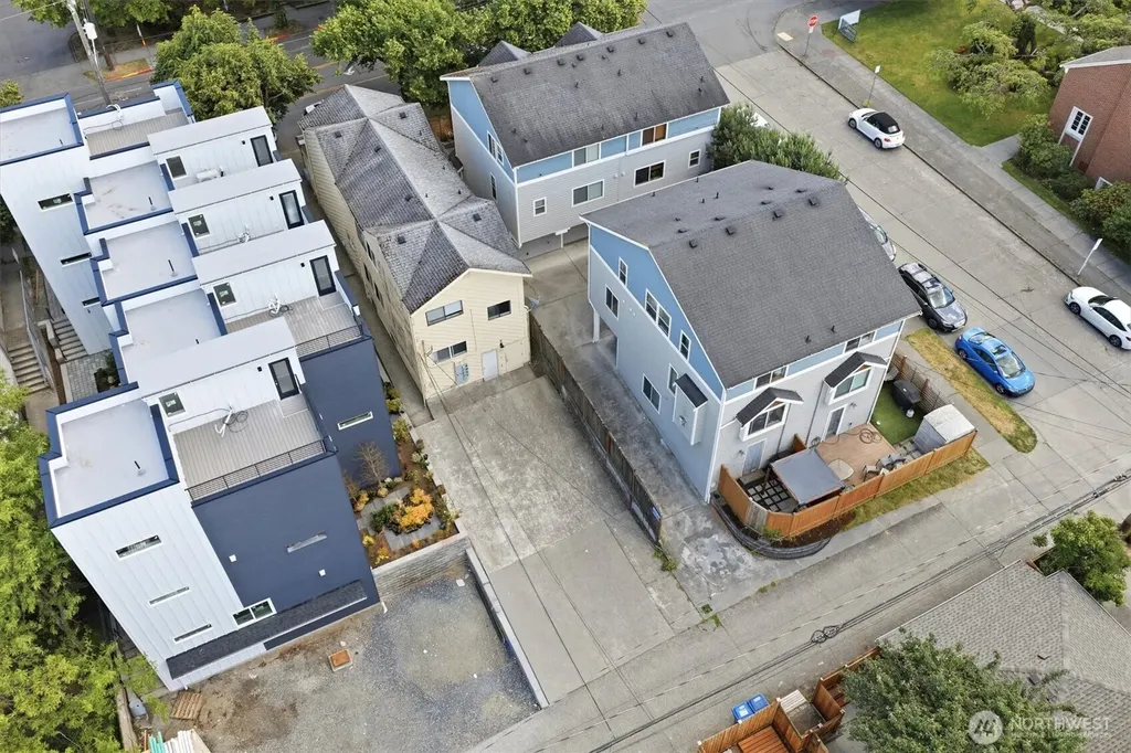 3453 California Avenue SW Seattle WA 98116