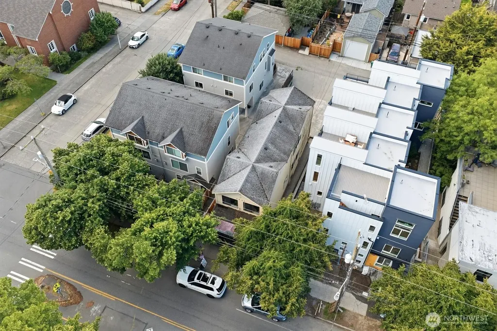 3453 California Avenue SW Seattle WA 98116