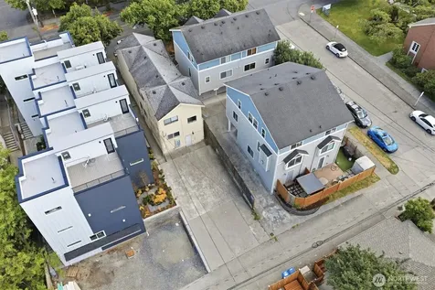 3453 California Avenue SW Seattle WA 98116