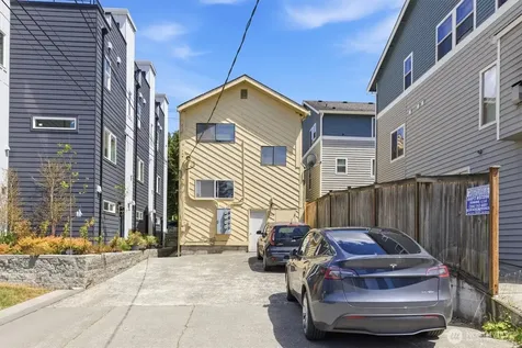 3453 California Avenue SW Seattle WA 98116