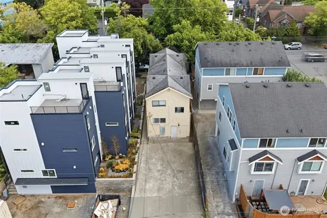 3453 California Avenue SW Seattle WA 98116