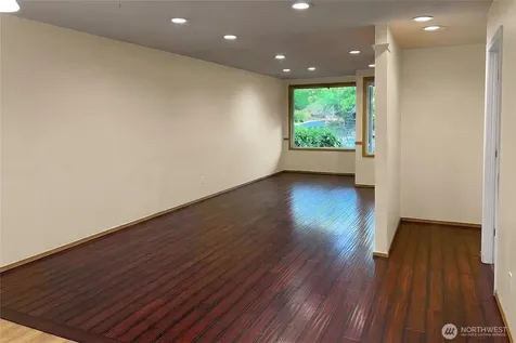 3453 California Avenue SW Seattle WA 98116