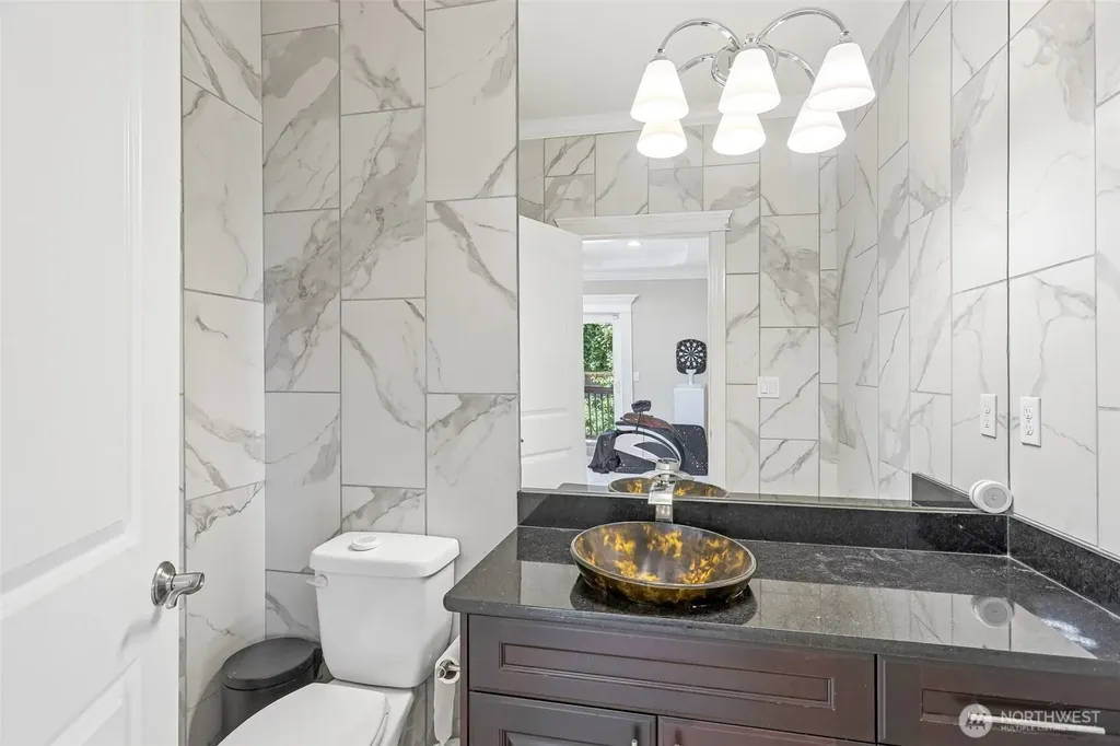 1006 N 28th Place Renton WA 98056