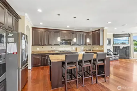 1006 N 28th Place Renton WA 98056