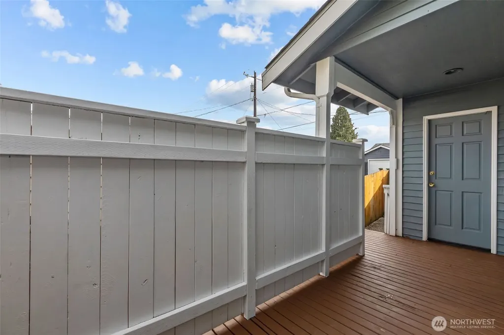 1721 Mcdougall Avenue Everett WA 98201