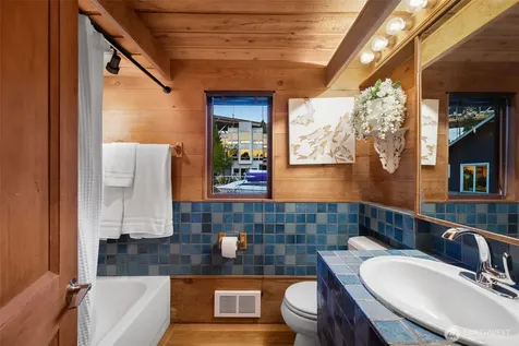 3123 Fairview Avenue E Seattle WA 98102