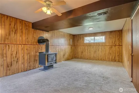 707 Alvord Avenue N Kent WA 98031