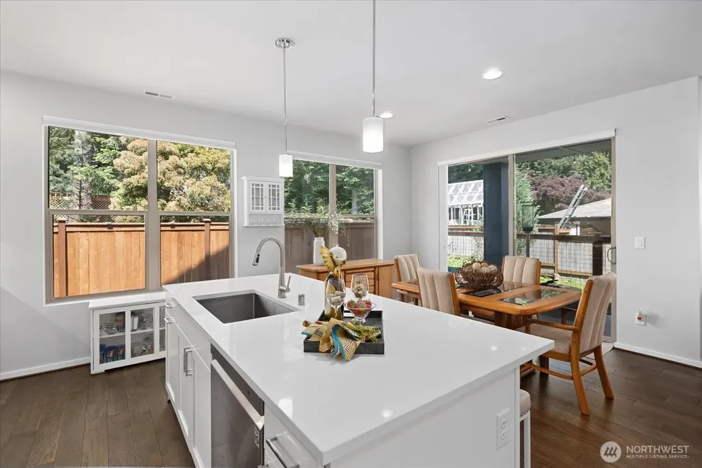 9 150th Place NW Lynnwood WA 98087