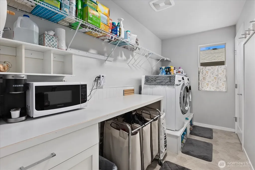 9 150th Place NW Lynnwood WA 98087
