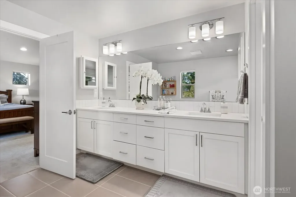 9 150th Place NW Lynnwood WA 98087