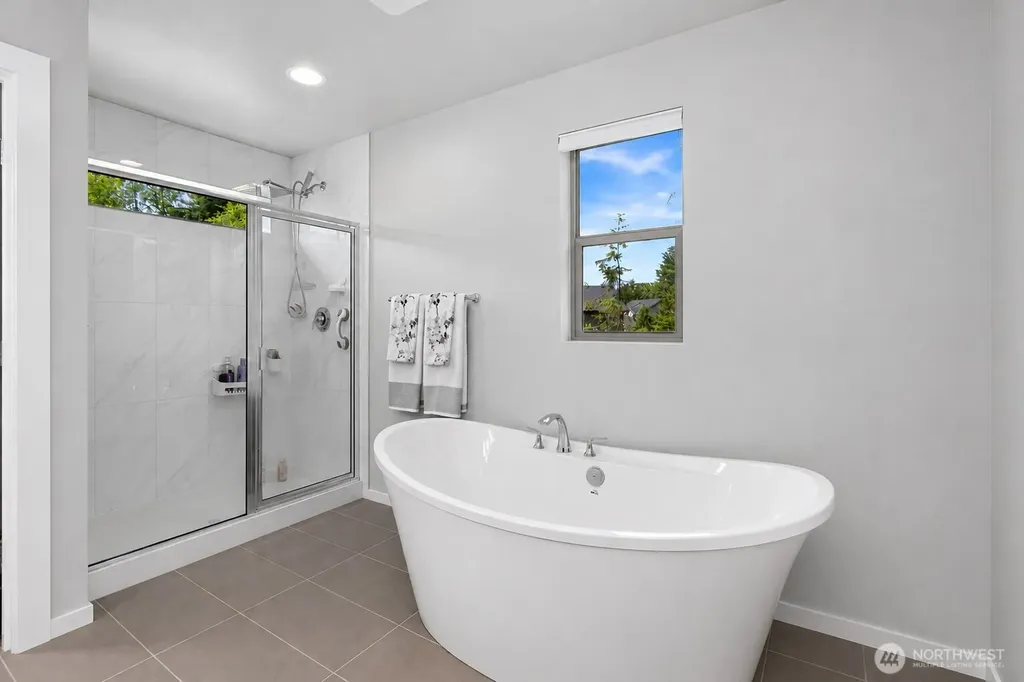 9 150th Place SE Lynnwood WA 98087