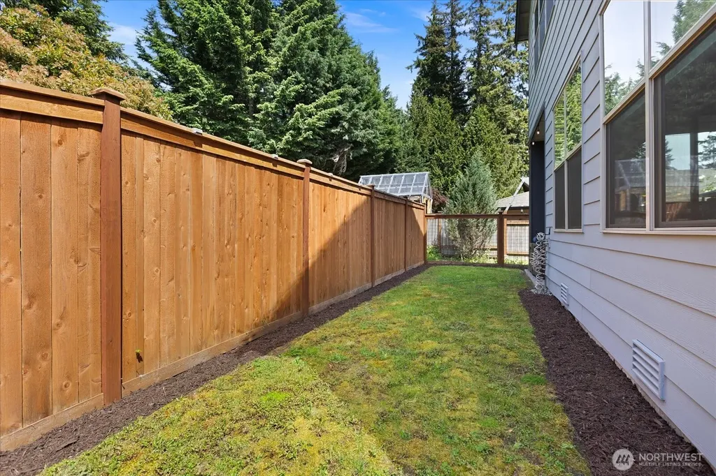 9 150th Place NW Lynnwood WA 98087