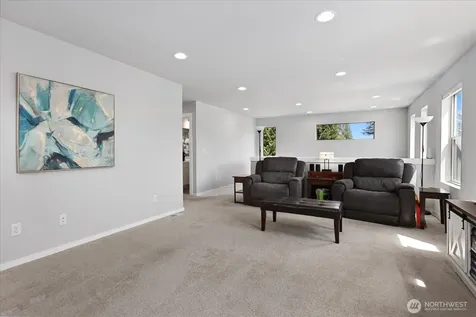 9 150th Place NW Lynnwood WA 98087