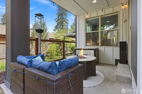9 150th Place NW Lynnwood WA 98087