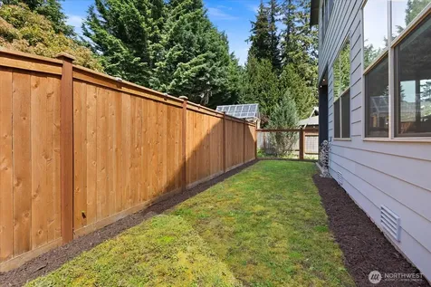 9 150th Place SE Lynnwood WA 98087