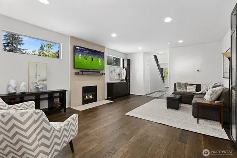 9 150th Place SE Lynnwood WA 98087