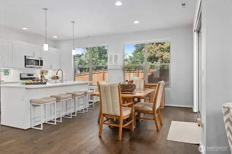 9 150th Place NW Lynnwood WA 98087
