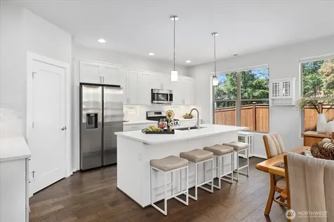 9 150th Place SE Lynnwood WA 98087