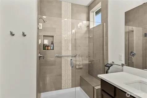 15018 179th Avenue E Bonney Lake WA 98391
