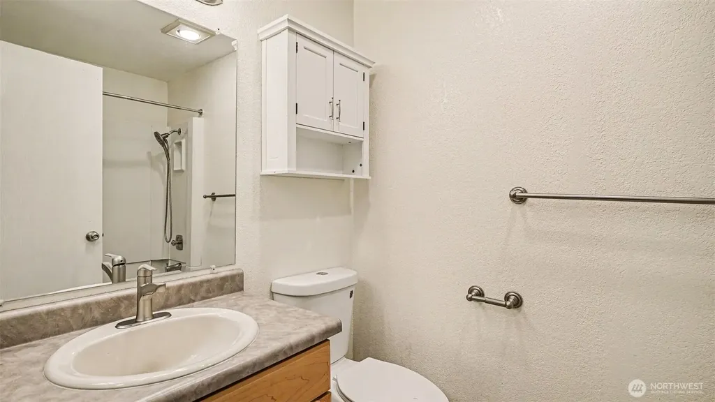 8033 145th Avenue NE Redmond WA 98052