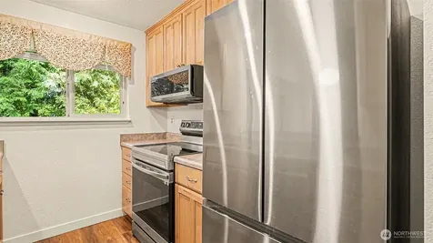 8033 145th Avenue NE Redmond WA 98052