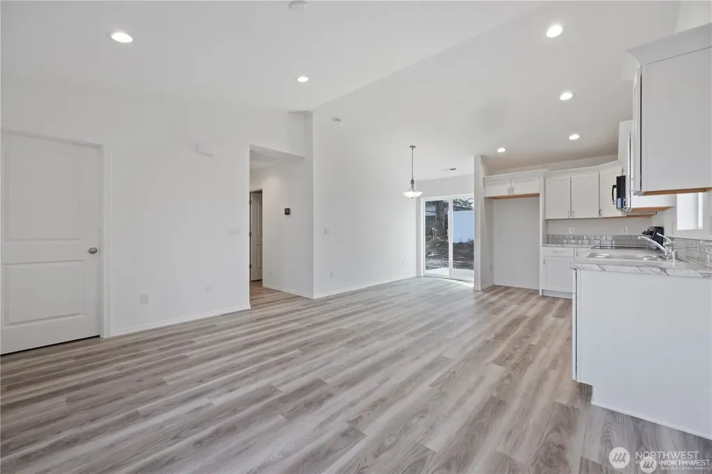 904 La Vista Drive Warden WA 98857