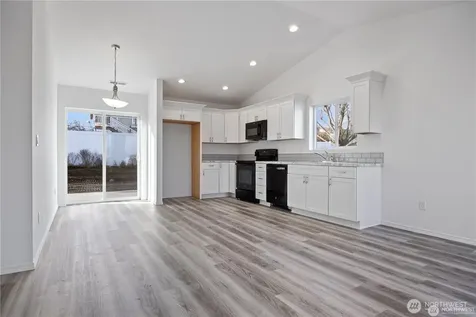 904 La Vista Drive Warden WA 98857