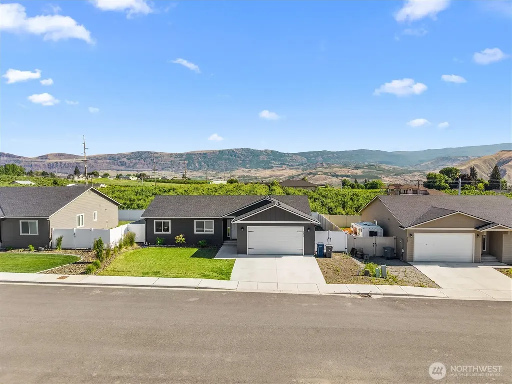 2468 3rd Street SE East Wenatchee WA 98802