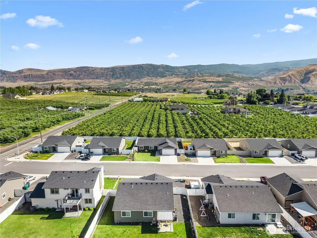 2468 3rd Street SE East Wenatchee WA 98802