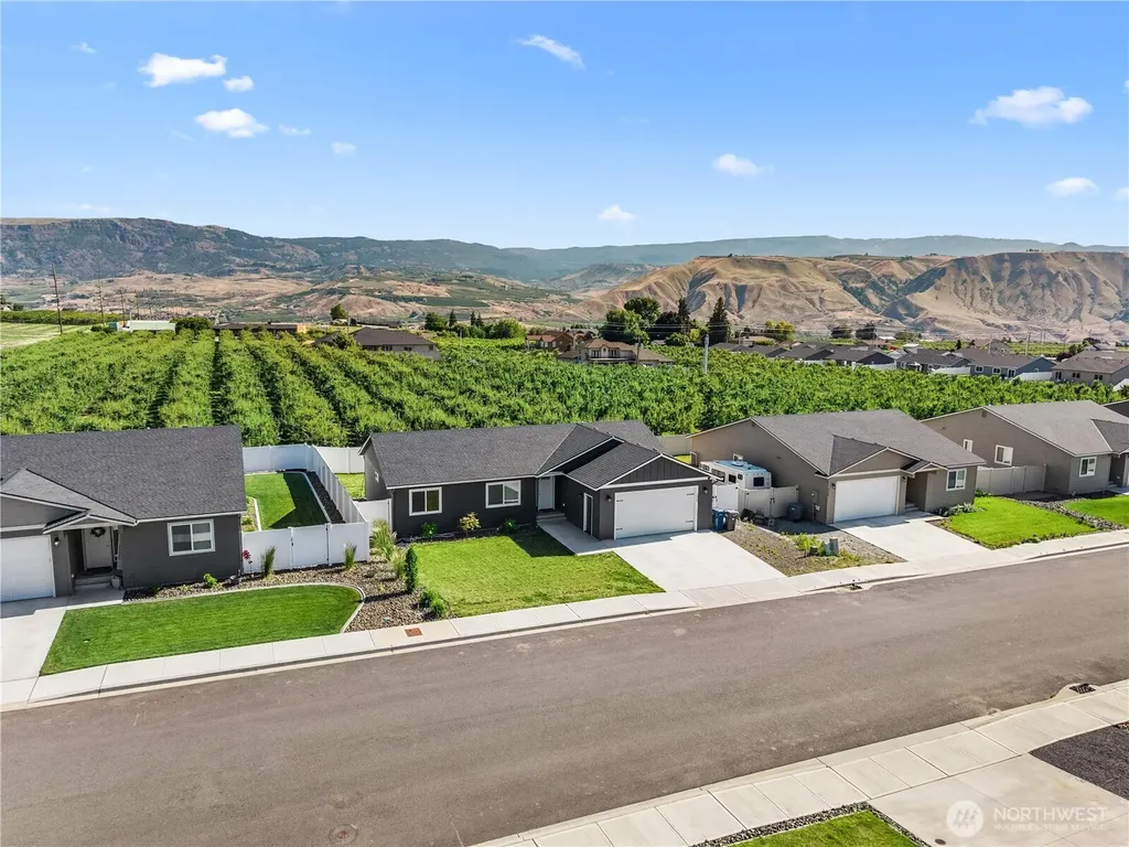 2468 3rd Street SE East Wenatchee WA 98802